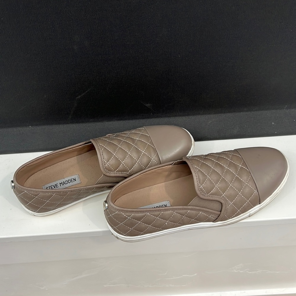 Shoe